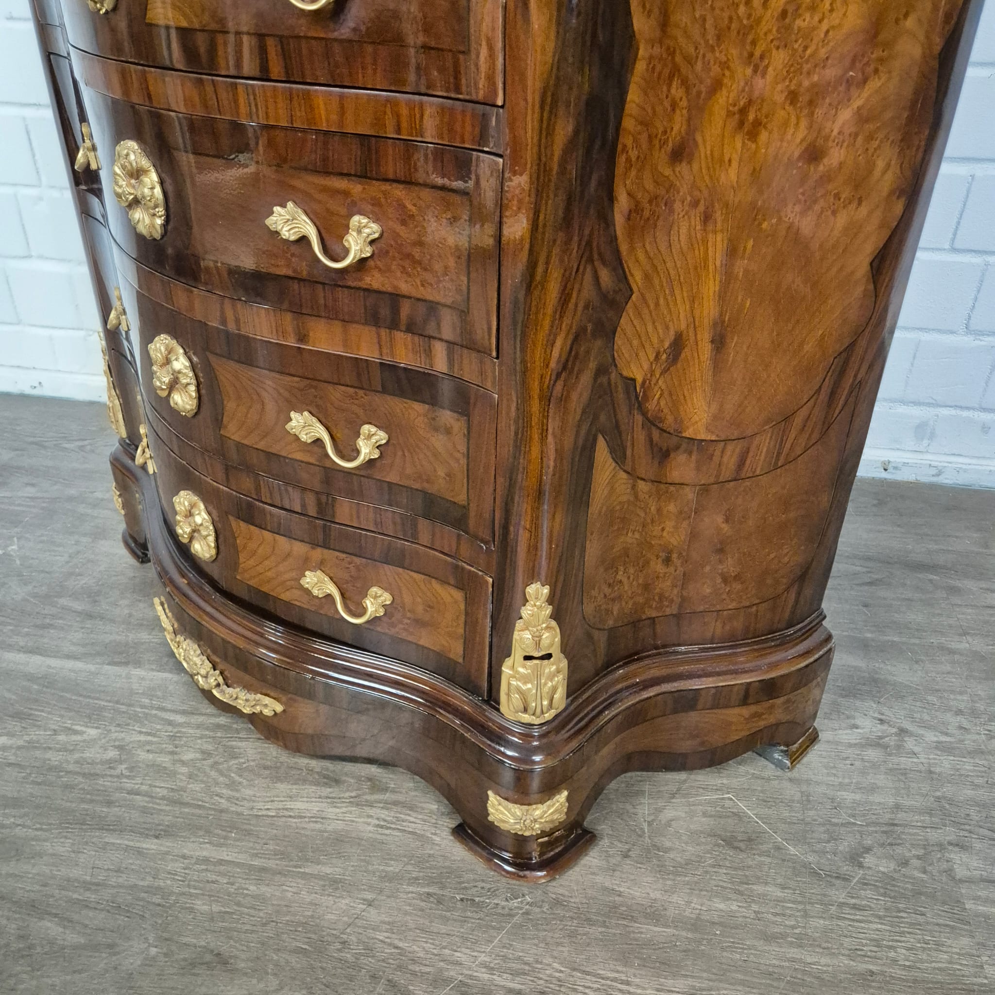 Hochkommode Ladenschrank Nussbaum Barockstil 1,56 m – Bild 11