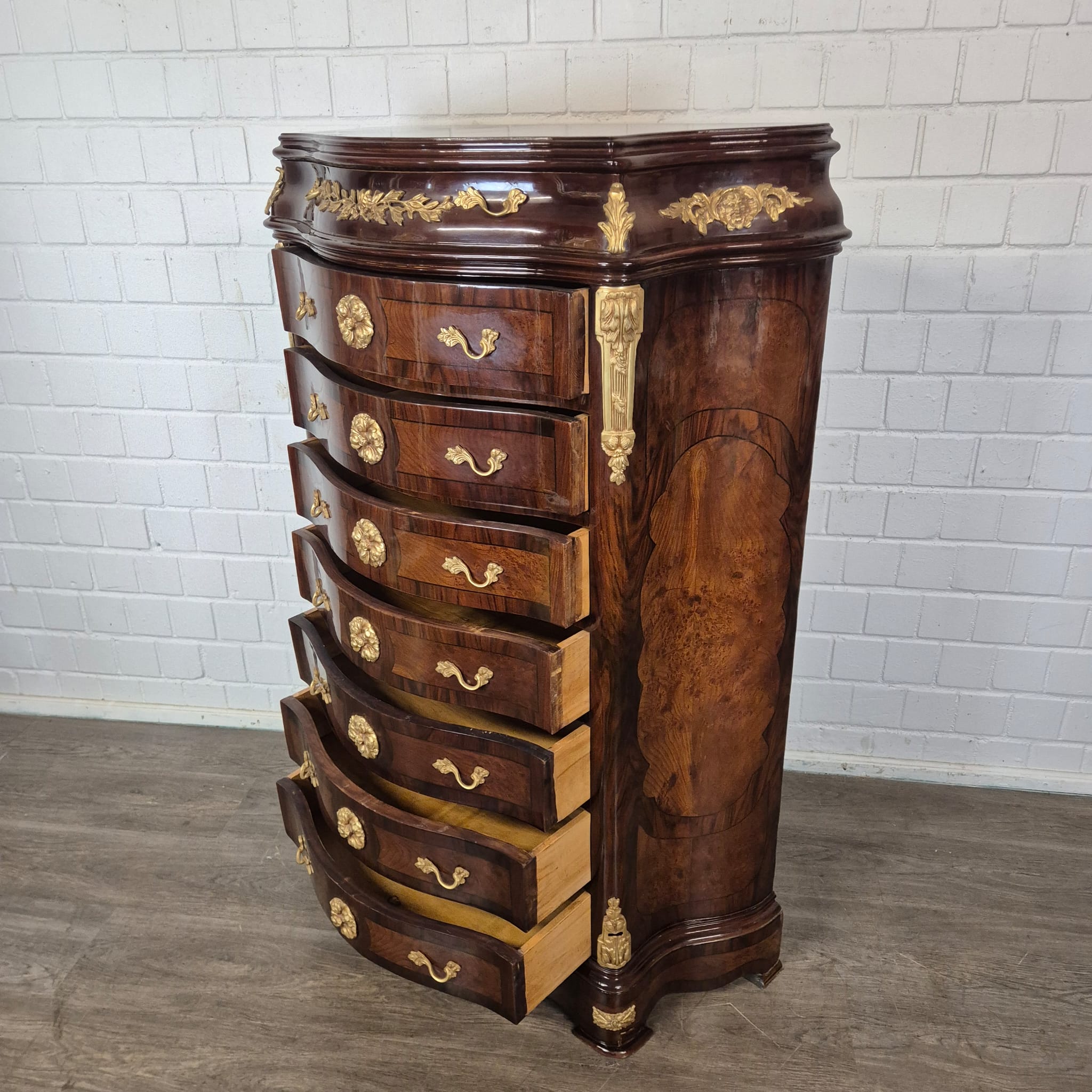 Hochkommode Ladenschrank Nussbaum Barockstil 1,56 m – Bild 16