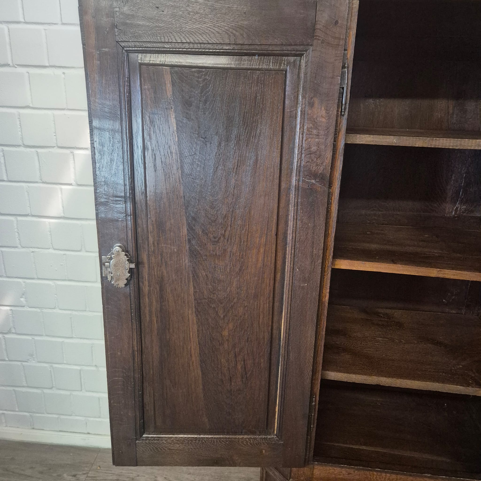 Schrank Kleiderschrank Spätbarock 1810 Eiche – Bild 18