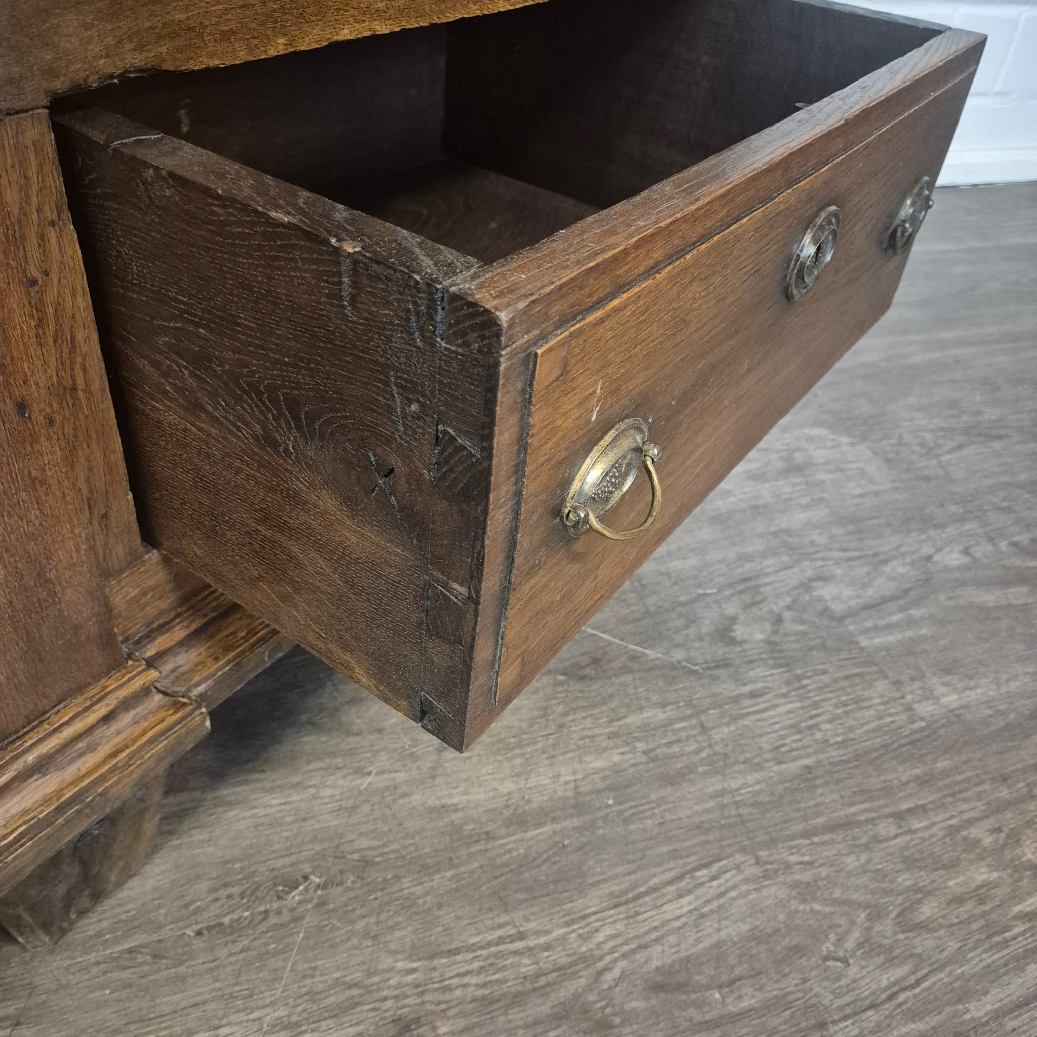 Schrank Kleiderschrank Spätbarock 1810 Eiche – Bild 24