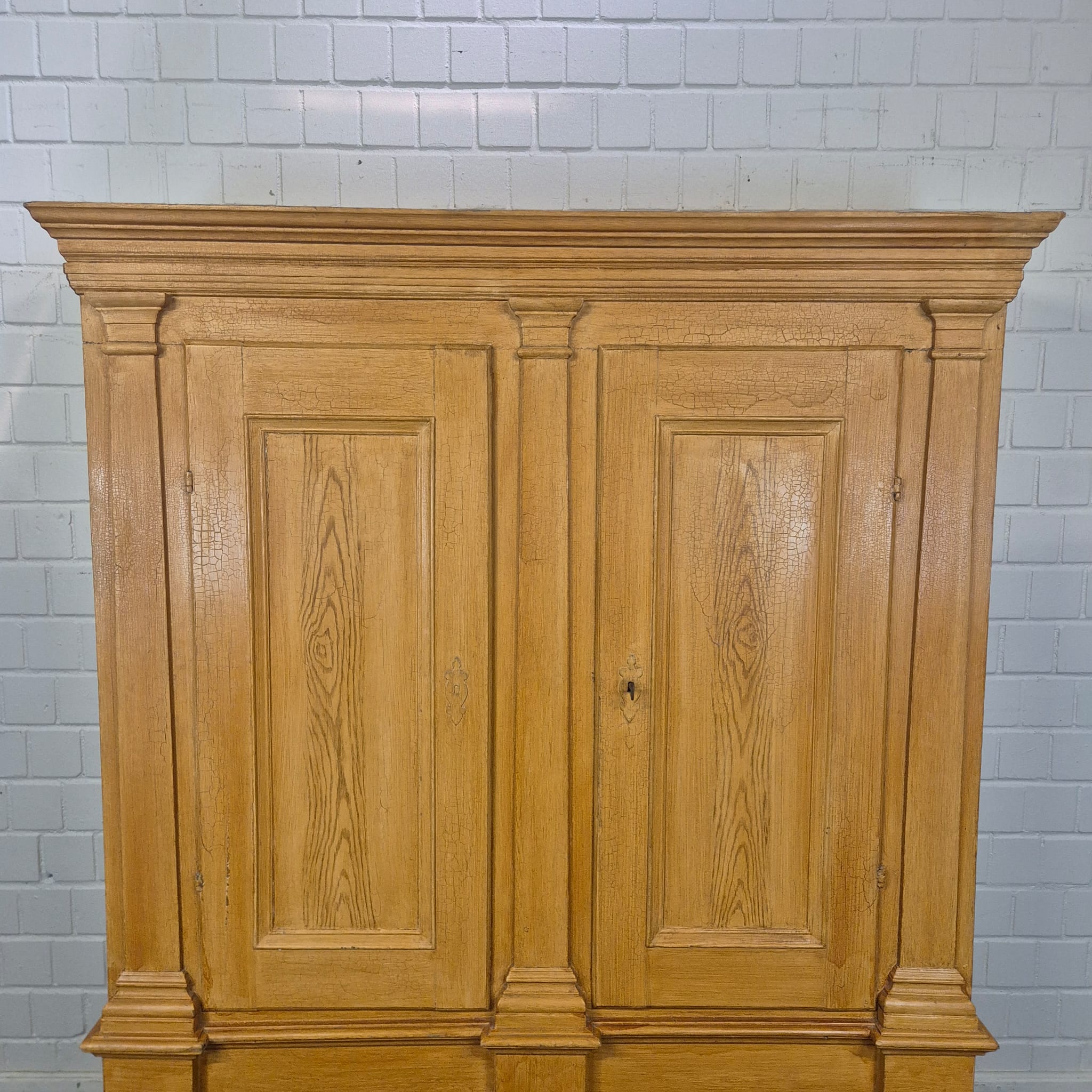 Schrank Kleiderschrank Spätbarock Klassizismus 1780 Eiche – Bild 5