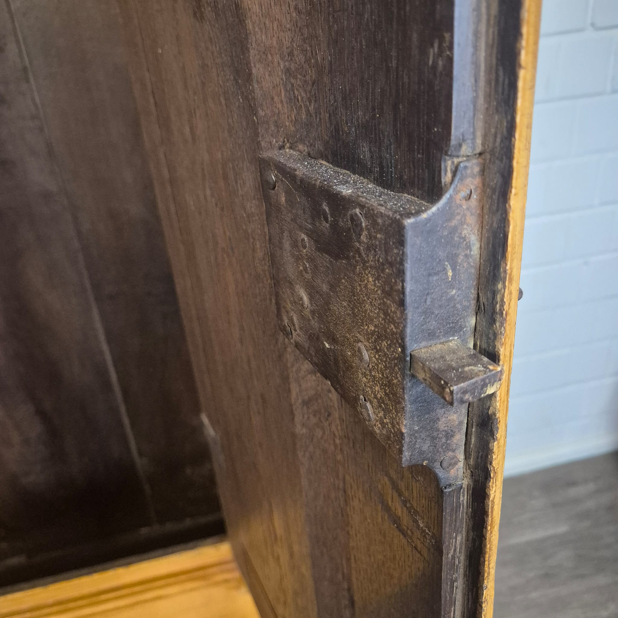 Schrank Kleiderschrank Spätbarock Klassizismus 1780 Eiche – Bild 15