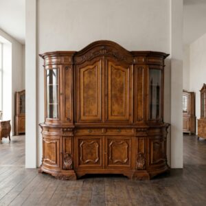 Wohnzimmerschrank Geschirrschrank Neubarock Nussbaum