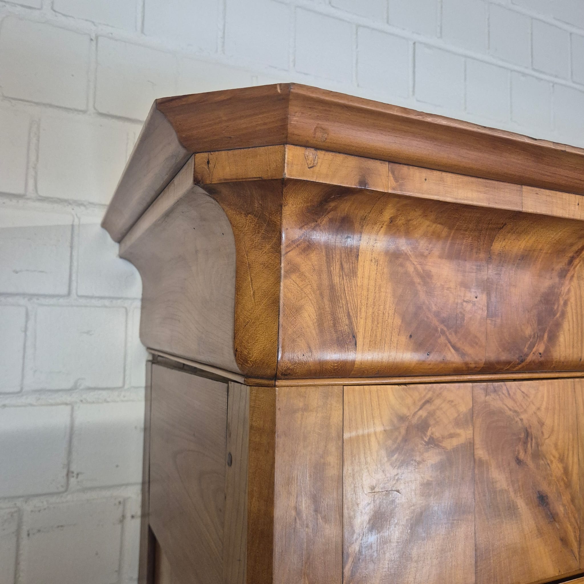 Aufsatzschrank Spätbiedermeier 1850 Kirschbaum – Bild 8