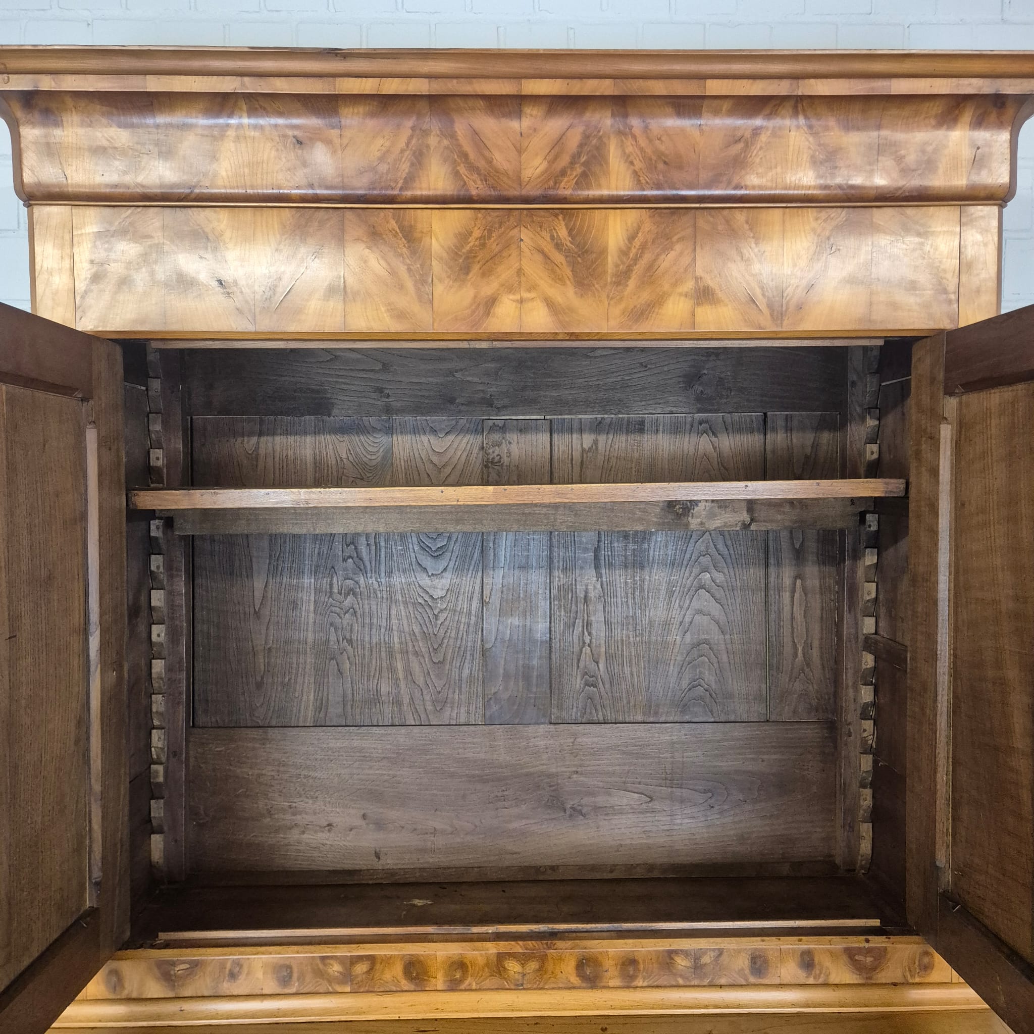 Aufsatzschrank Spätbiedermeier 1850 Kirschbaum – Bild 18