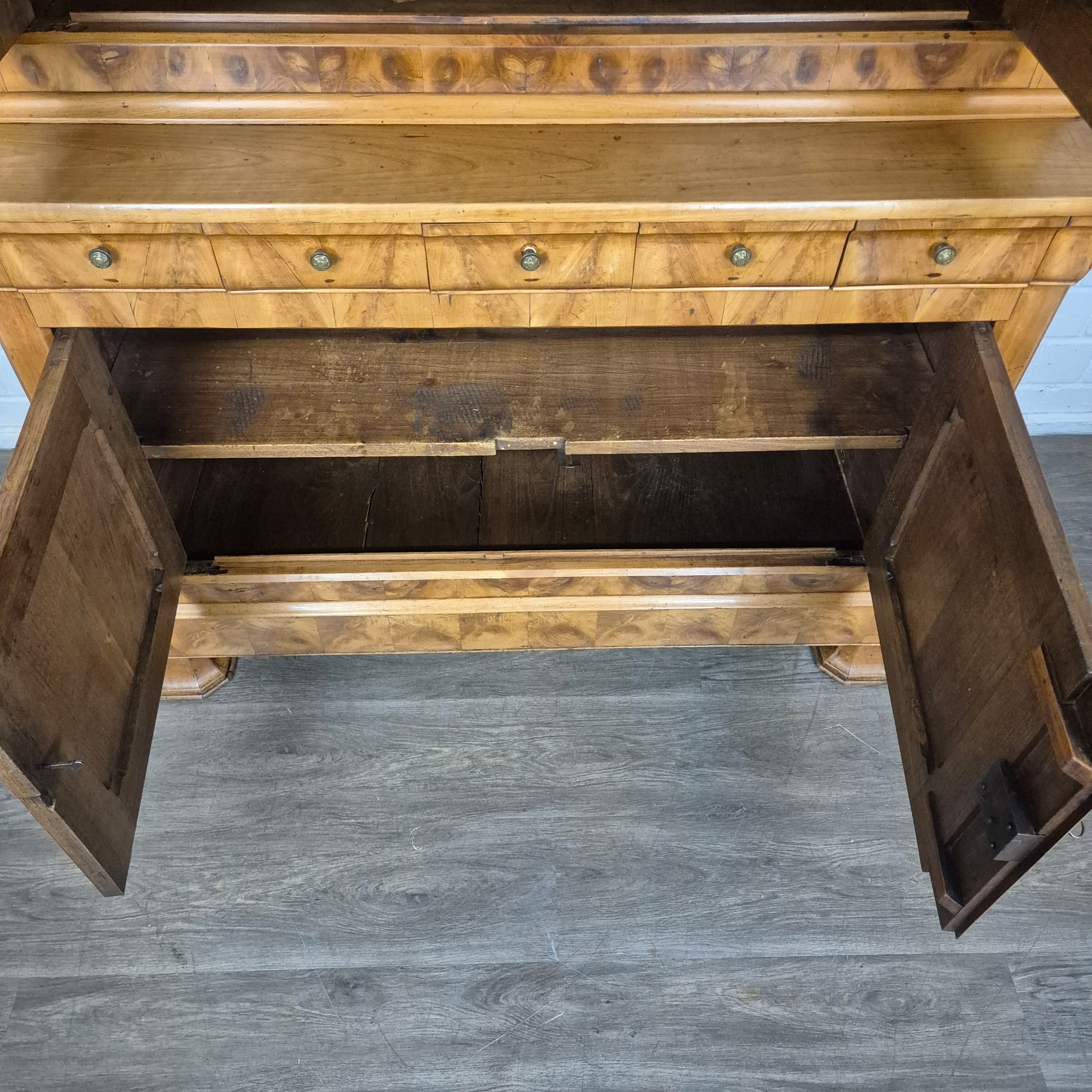 Aufsatzschrank Spätbiedermeier 1850 Kirschbaum – Bild 24