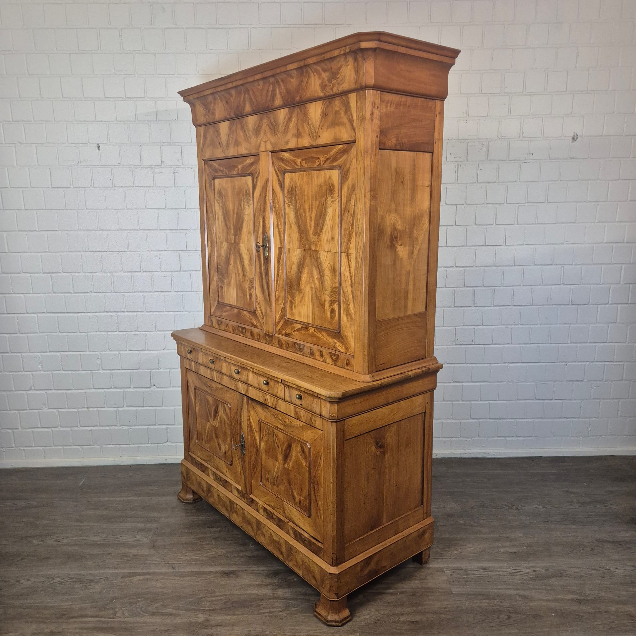 Aufsatzschrank Spätbiedermeier 1850 Kirschbaum – Bild 5