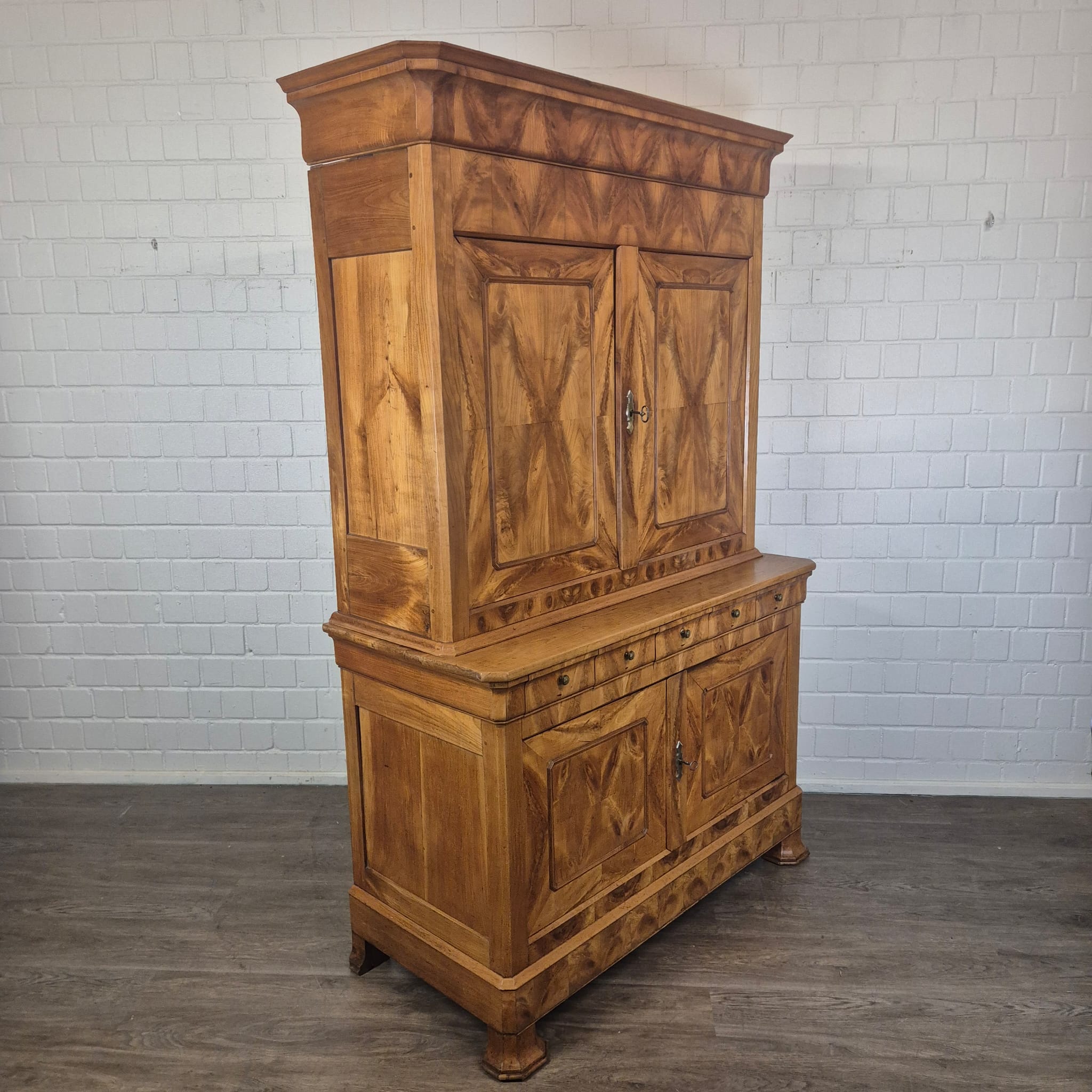 Aufsatzschrank Spätbiedermeier 1850 Kirschbaum – Bild 4