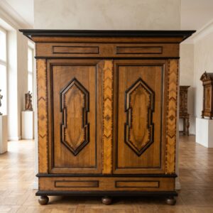 Dielenschrank Kleiderschrank Spätbarock 1800 Eiche