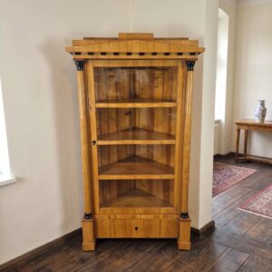 Eckschrank Eckvitrine Biedermeier 1820 Kirschbaum