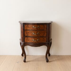 Kommode Neubarock Nussbaum 0,56 m