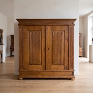 Kleiderschrank Dielenschrank Biedermeier 1820 Eiche