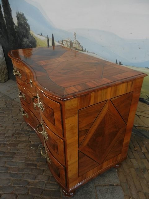 Kommode Barock 1760 Nussbaum