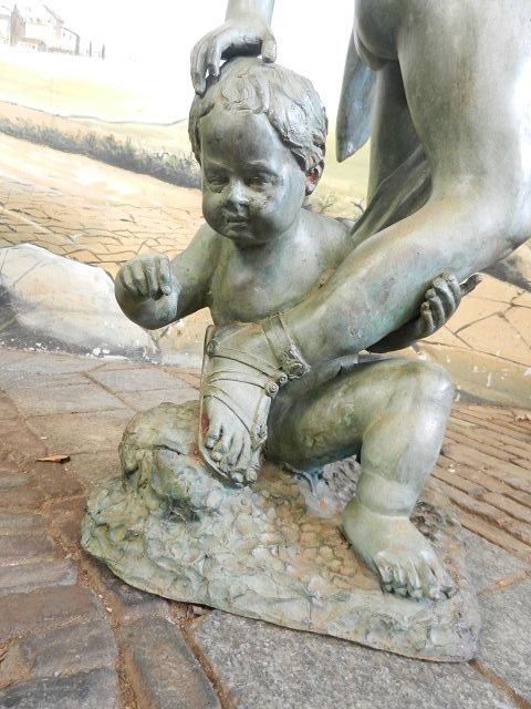 Skulptur Figur Frau mit Kind Bronze 1,08 m
