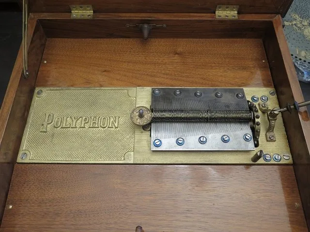 Spieluhr Polyphon Gründerzeit 1890 Nussbaum