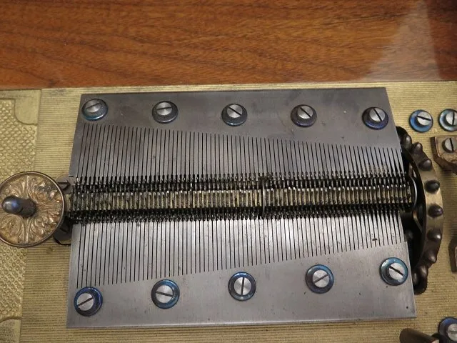 Spieluhr Polyphon Gründerzeit 1890 Nussbaum