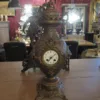 Kaminuhr mit Kerzenständer Frankreich 1850 Messing