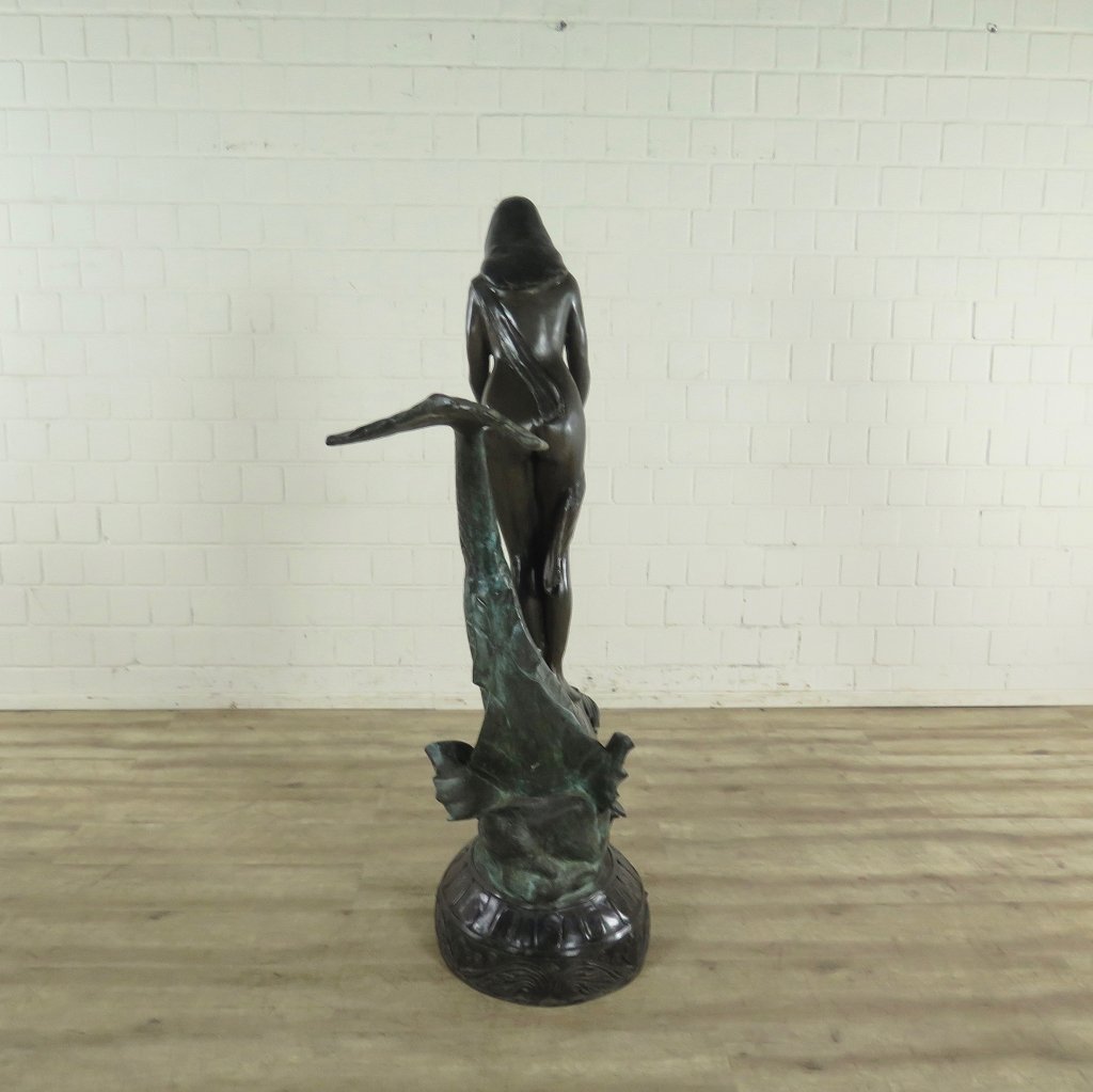 Wasserspeier Skulptur Frau auf Fisch Bronze 1,50 m