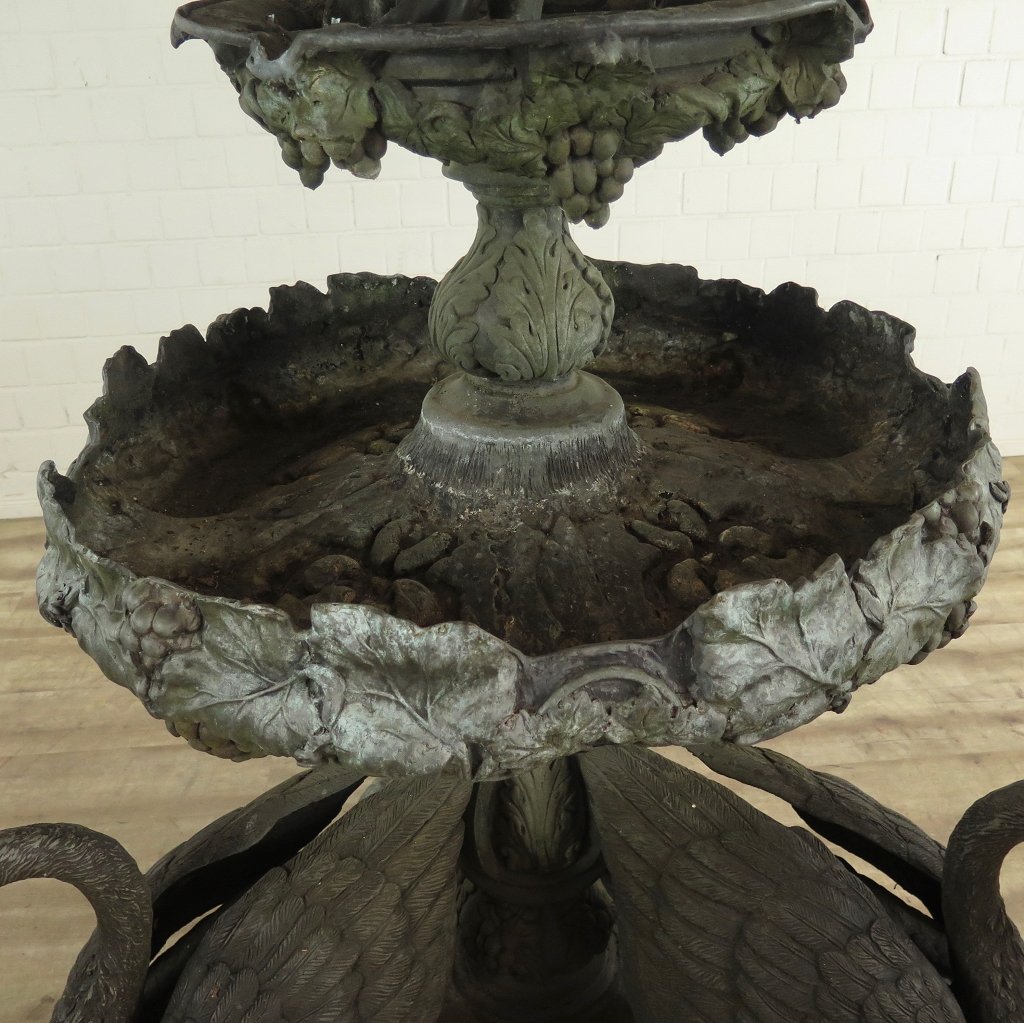 Brunnen Wasserspeier Engel mit Schwänen Bronze 2,00 m