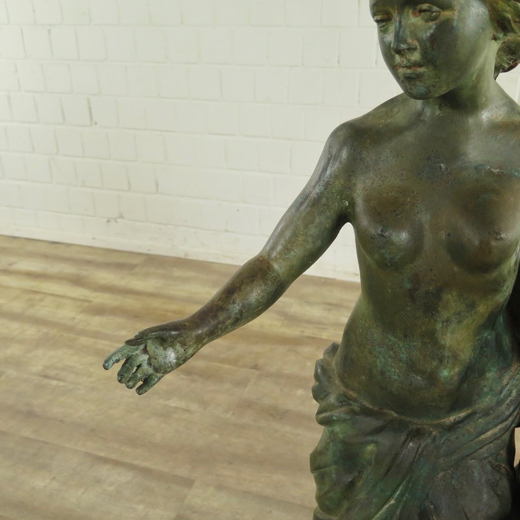 Skulptur Figur Frau mit Kind Bronze