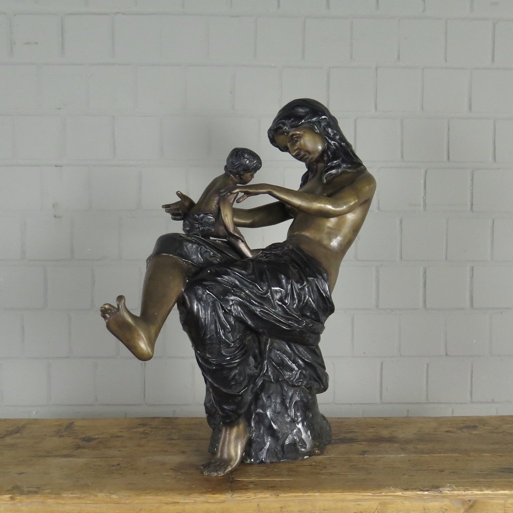 Skulptur Dekoration Frau mit Kind Bronze 0,63 m