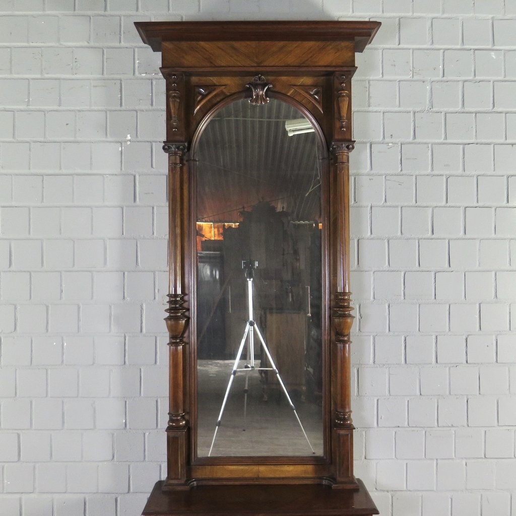 Spiegel mit Konsole Gründerzeit 1880 Nussbaum
