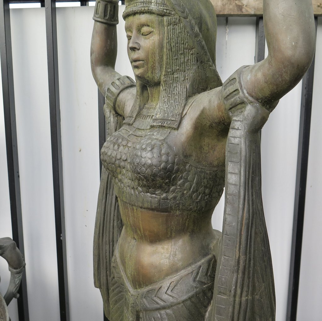 Skulptur Dekoration Ägypterin mit Kübel Bronze 1,49 m