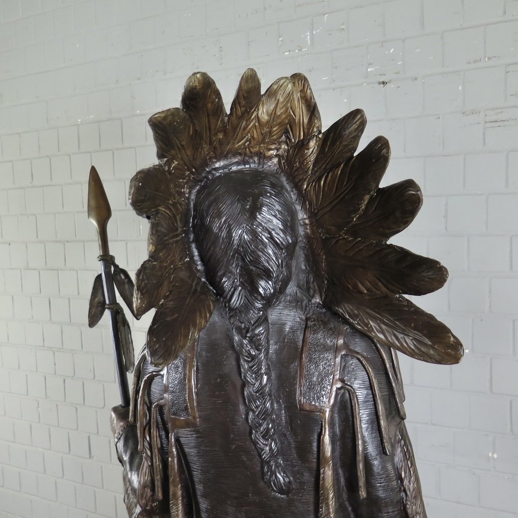 Skulptur Dekoration Indianer 1,87 m Bronze